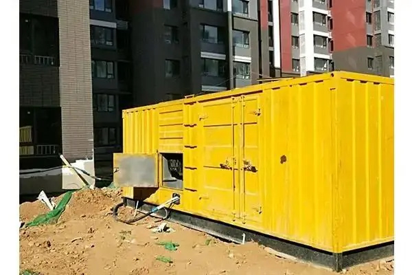 绥阳发电机租赁中燃油压力过低会对发动机的哪些部件造成损坏？