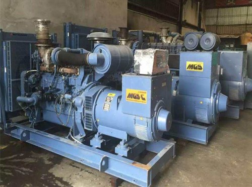 绥阳发电机组带负载降电压是什么原因照成的？