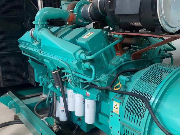 绥阳更换100kW柴油发电机组机油时，需要注意哪些事项？